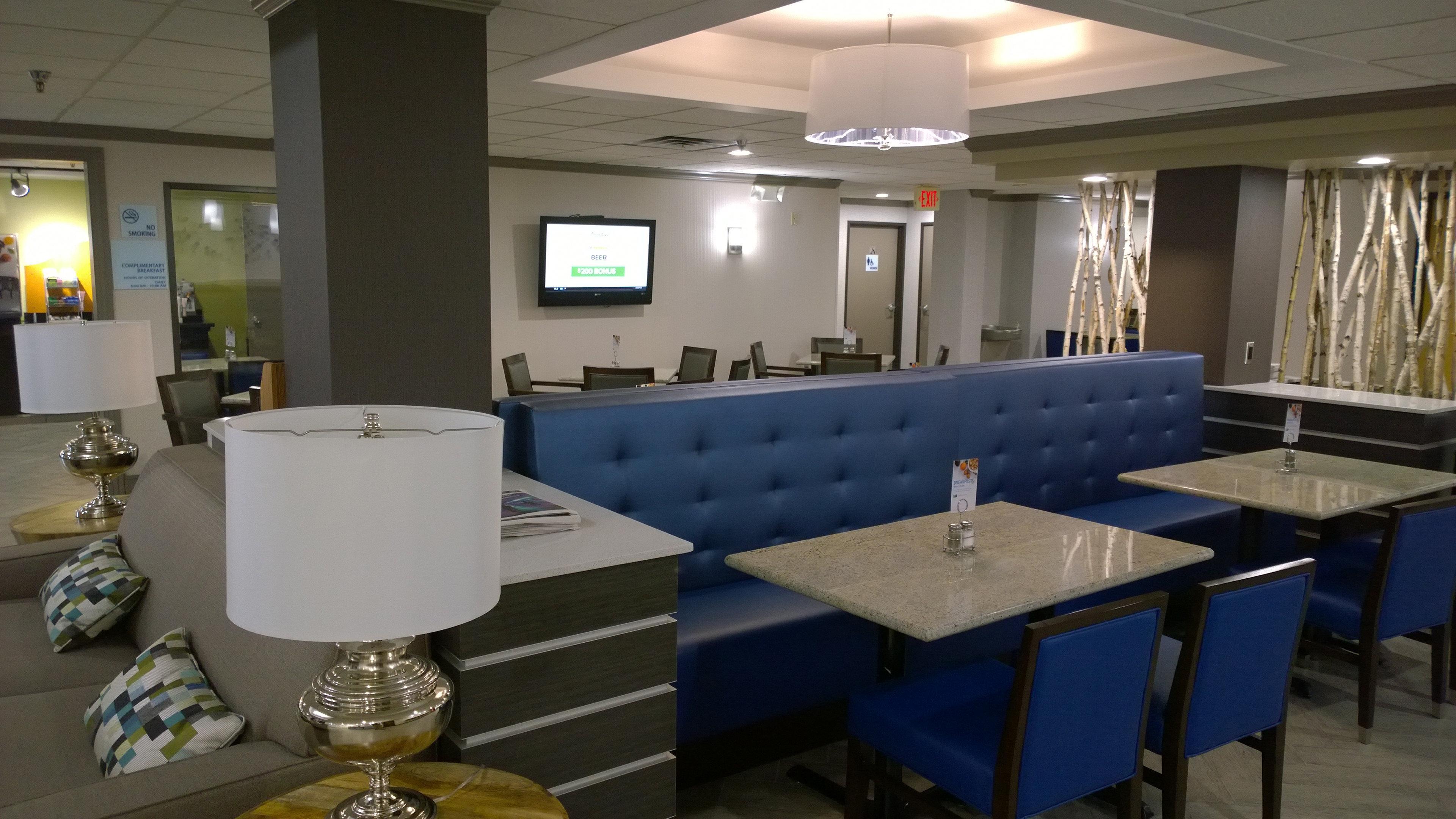 Holiday Inn Express & Suites Fayetteville University Of Arkansas Area By Ihg Eksteriør billede