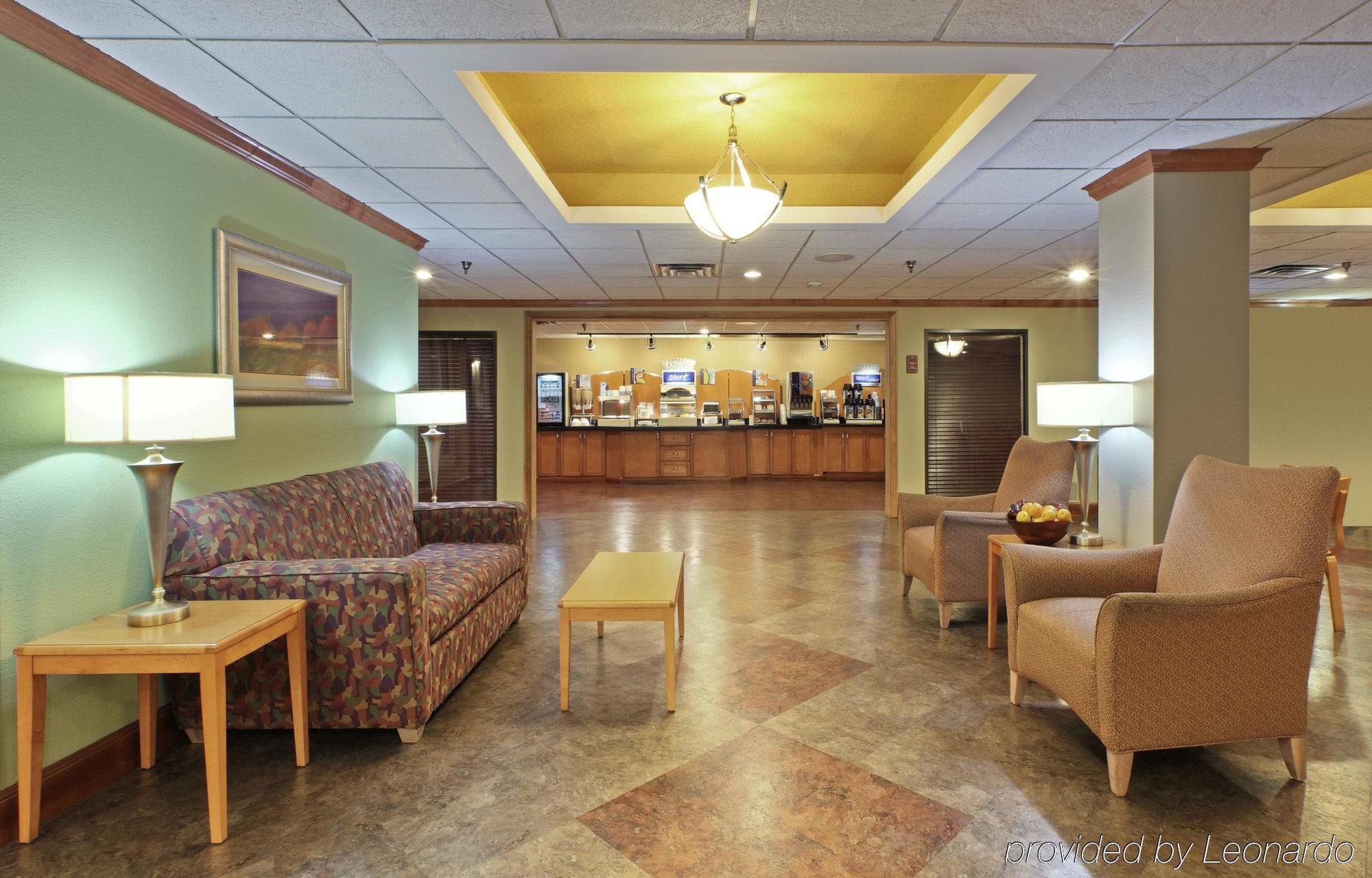 Holiday Inn Express & Suites Fayetteville University Of Arkansas Area By Ihg Interiør billede