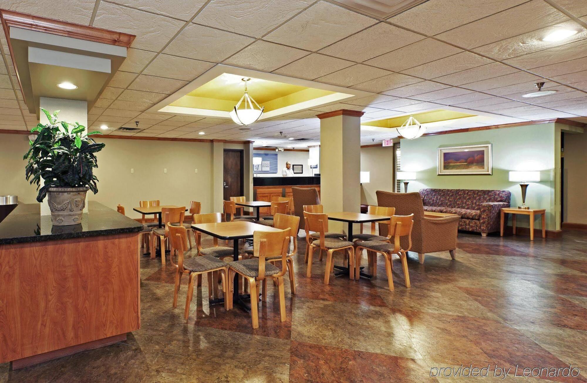 Holiday Inn Express & Suites Fayetteville University Of Arkansas Area By Ihg Eksteriør billede